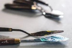 Jak dobrać gładź szpachlową do rodzaju podłoża